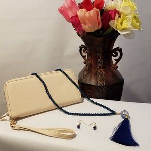 Wallet  women and necklace and earrings
